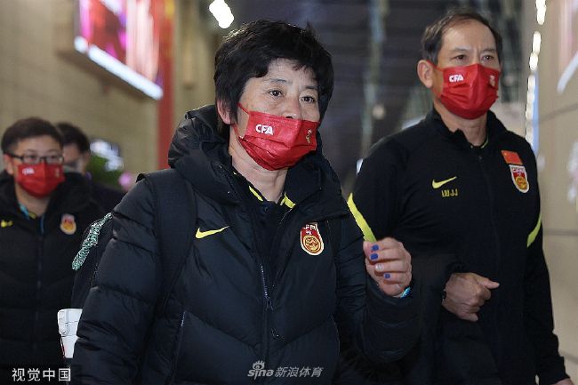 塞维利亚足球俱乐部感谢费尔南多来到俱乐部后的表现和专业精神。